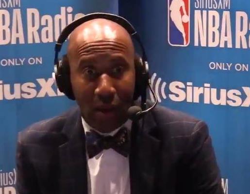 在九幺免费版网站享受NBA办公室68游戏体验
