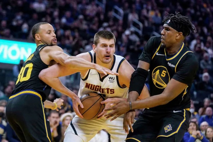 中甲战报：丹克莱尔1射1传，石家庄功夫2-2战平大连鲲城