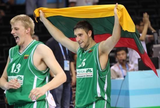 斯卡洛尼续约阿根廷，目标2026世界杯