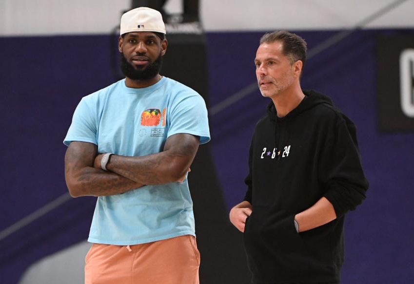 诈骗必受法律制裁！盼之与孝警阿特共建游戏安全屏障