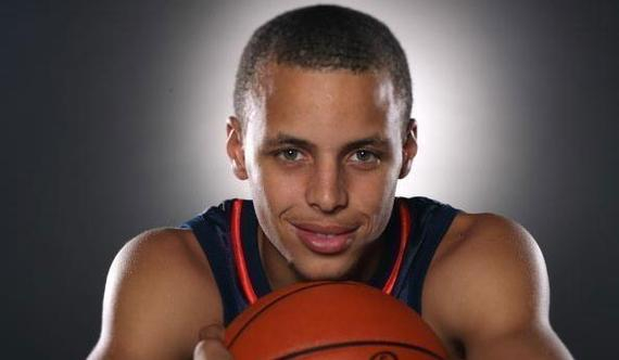 《原神》全新角色宵宫登场 「焰色天河」祈愿开启